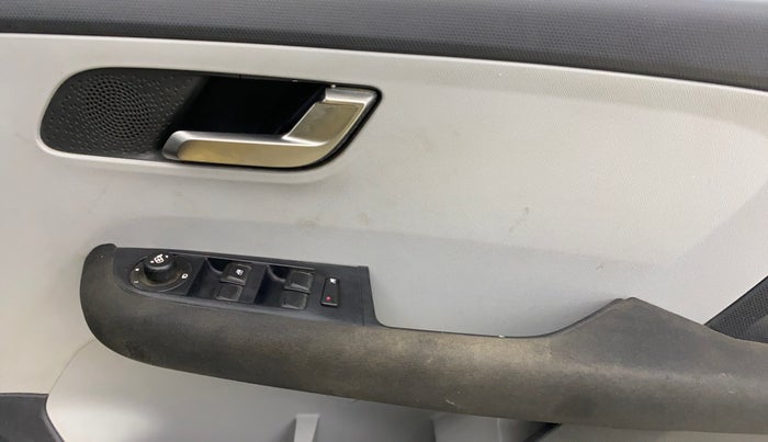 2020 Tata ALTROZ XZ PETROL, Petrol, Manual, 15,509 km, Driver Side Door Panels Control