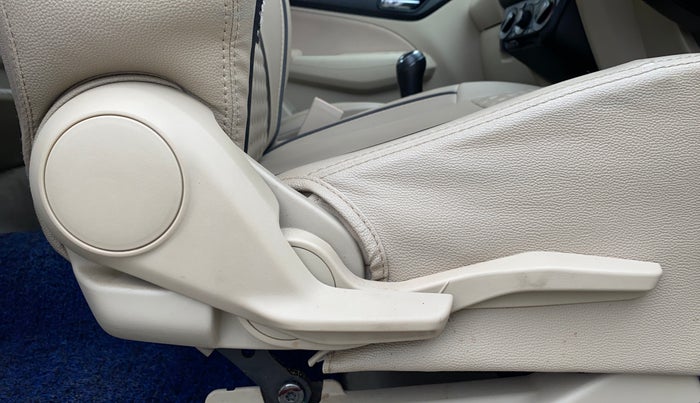 2021 Maruti Dzire VXI, Petrol, Manual, 51,796 km, Driver Side Adjustment Panel