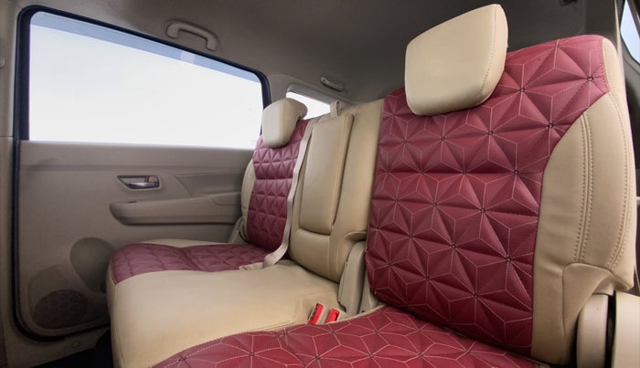 2019 Maruti Ertiga ZXI Plus SHVS, Petrol, Manual, 41,265 km, Right Side Rear Door Cabin