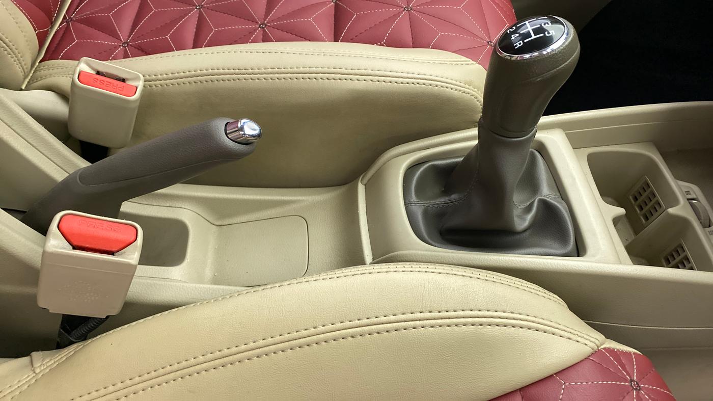 2019 Maruti Ertiga ZXI Plus SHVS, Petrol, Manual, 41,265 km, Gear Lever