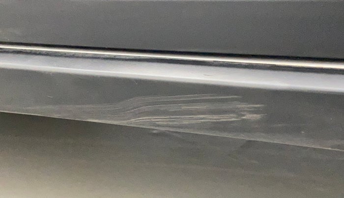 2018 Honda WR-V 1.2L I-VTEC VX MT, Petrol, Manual, 35,804 km, Left running board - Minor scratches