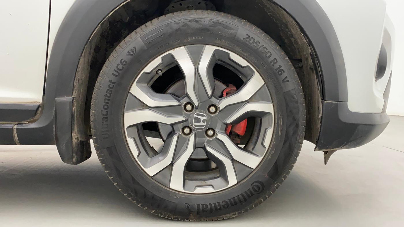 2017 Honda WR-V 1.5L I-DTEC VX MT, Diesel, Manual, 1,29,744 km, Right Front Wheel