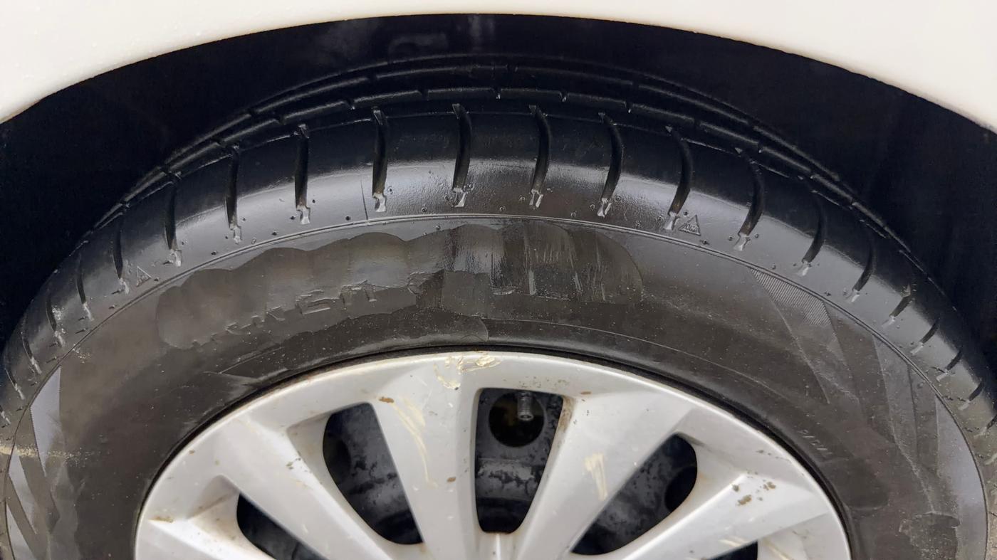 2018 Maruti Celerio VXI CNG, CNG, Manual, 1,05,182 km, Right Front Tyre Tread