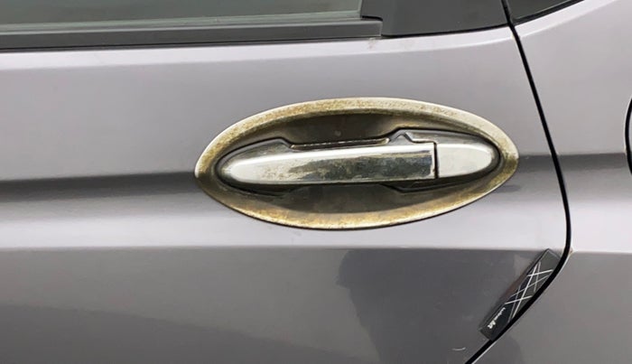 2017 Honda Jazz 1.2L I-VTEC V AT, Petrol, Automatic, 93,814 km, Rear left door - Chrome on handle has slight discoularation