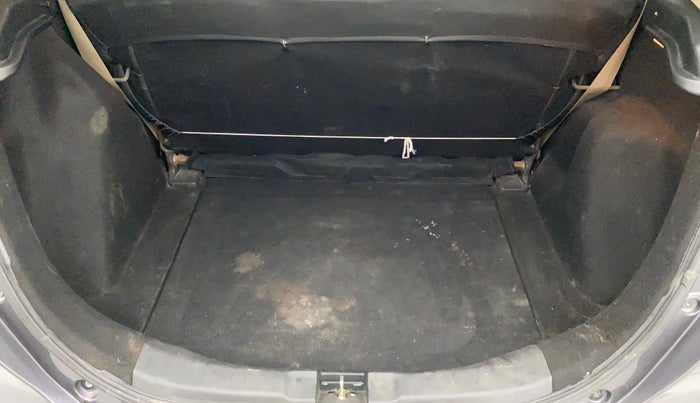 2017 Honda Jazz 1.2L I-VTEC V AT, Petrol, Automatic, 93,814 km, Dicky (Boot door) - Parcel tray missing