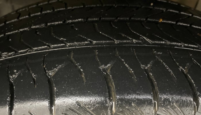 2023 Toyota URBAN CRUISER HYRYDER V HYBRID, Hybrid, Automatic, 82,201 km, Left Front Tyre Tread