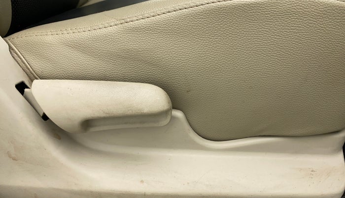 2019 Maruti Celerio VXI d, Petrol, Manual, 78,952 km, Driver Side Adjustment Panel