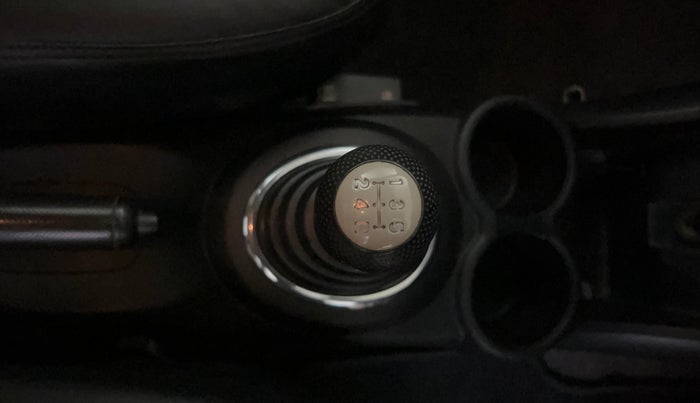 2015 Honda Brio S MT, Petrol, Manual, 39,297 km, Gear Lever