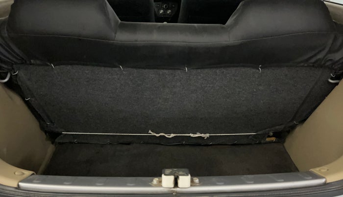 2015 Honda Brio S MT, Petrol, Manual, 39,297 km, Boot Inside