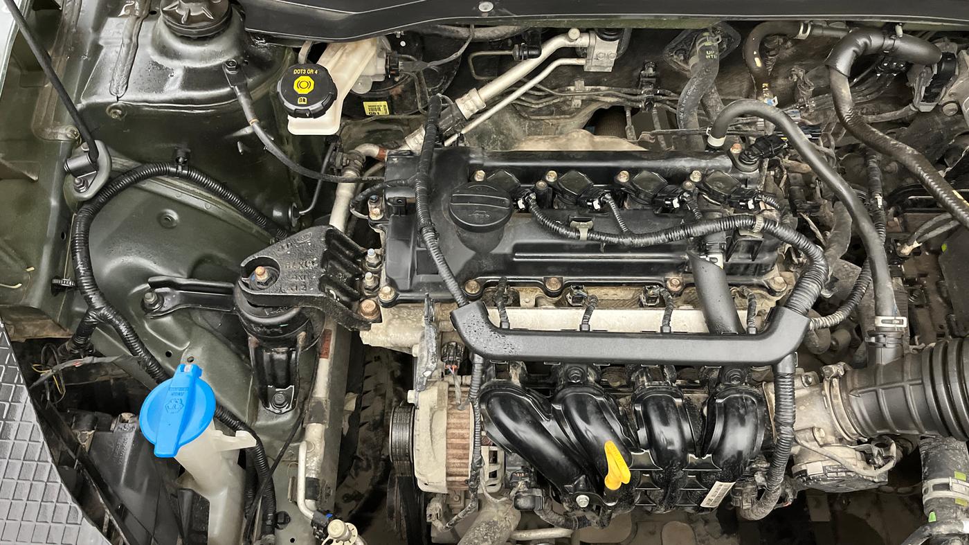 2020 Hyundai VENUE S 1.2, Petrol, Manual, 28,450 km, Engine View - Right