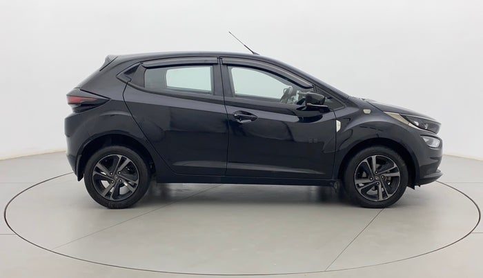 2022 Tata ALTROZ XZA PLUS DARK EDTION, Petrol, Automatic, 30,433 km, Right Side View