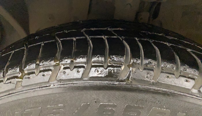 2017 Ford Figo Aspire TITANIUM1.5 DIESEL, Diesel, Manual, 58,079 km, Left Front Tyre Tread