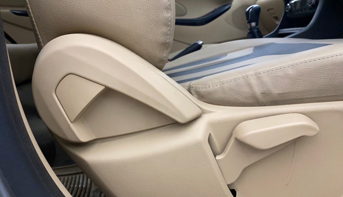 2017 Ford Figo Aspire TITANIUM1.5 DIESEL, Diesel, Manual, 58,079 km, Driver Side Adjustment Panel