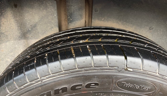 2020 MG HECTOR PLUS SHARP 2.0 DIESEL TURBO MT 6-STR, Diesel, Manual, 35,418 km, Right Rear Tyre Tread