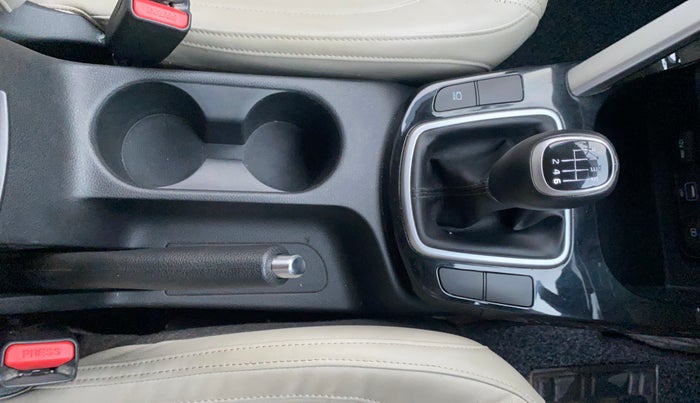 2020 KIA SELTOS HTX 1.5 PETROL, Petrol, Manual, 52,650 km, Gear Lever