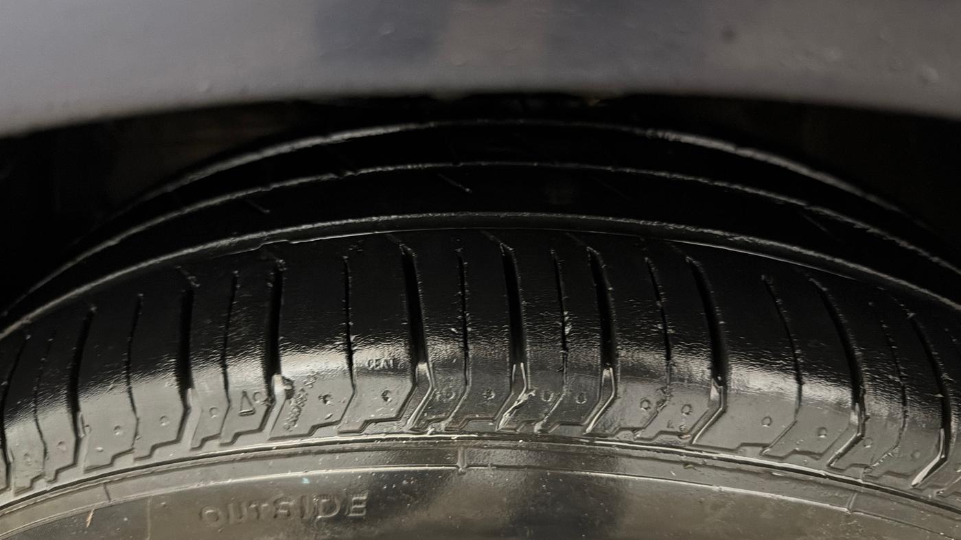 2022 Maruti Baleno DELTA PETROL 1.2, Petrol, Manual, 74,092 km, Left Front Tyre Tread