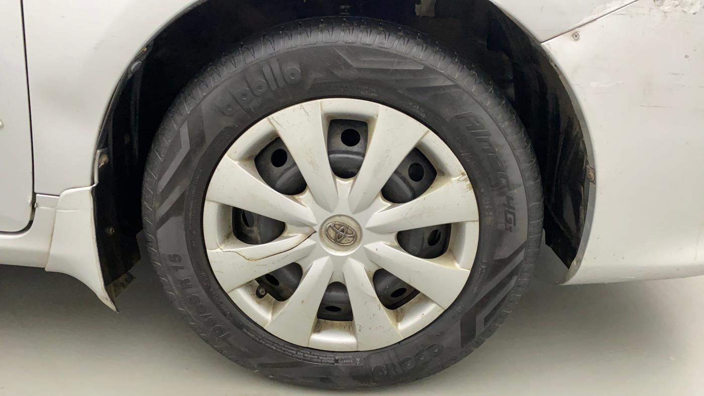 2010 Toyota Corolla Altis J PETROL, Petrol, Manual, 76,323 km, Right Front Wheel