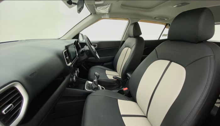 2021 Hyundai VENUE 1.0L Turbo GDI SX MT, Petrol, Manual, 7,135 km, Right Side Front Door Cabin