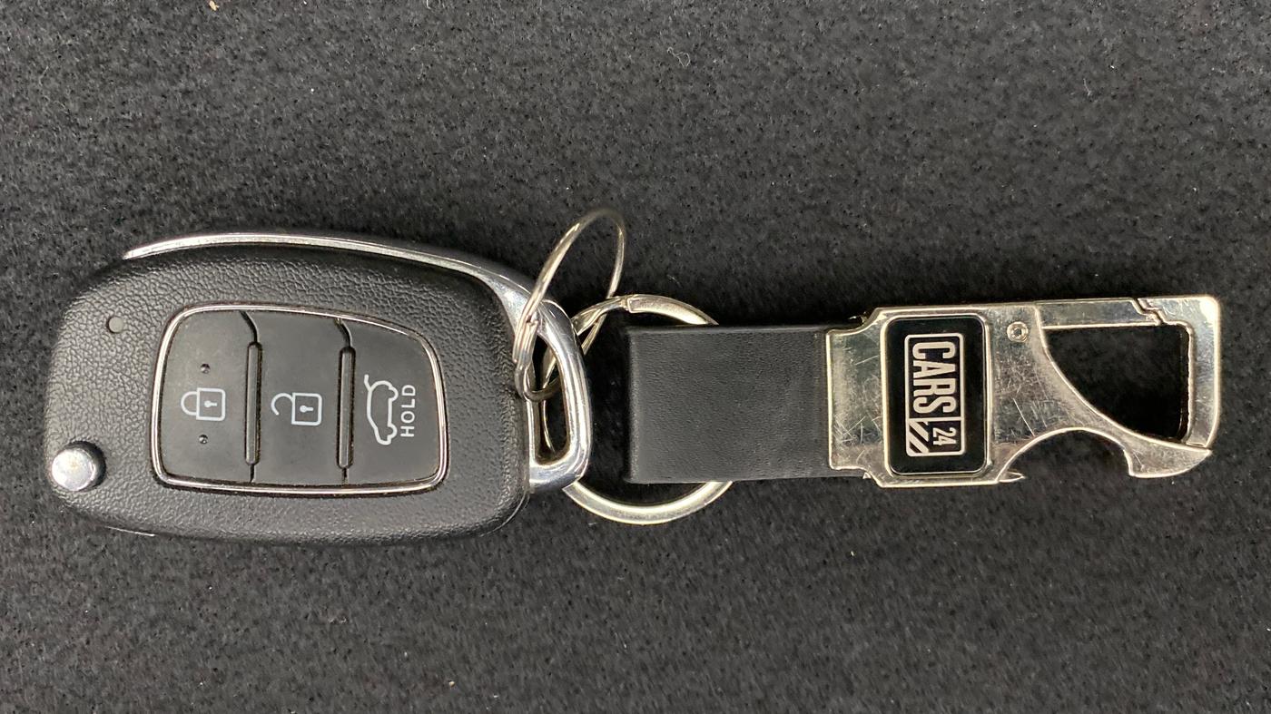 2021 Hyundai VENUE 1.0L Turbo GDI SX MT, Petrol, Manual, 7,135 km, Key Close Up