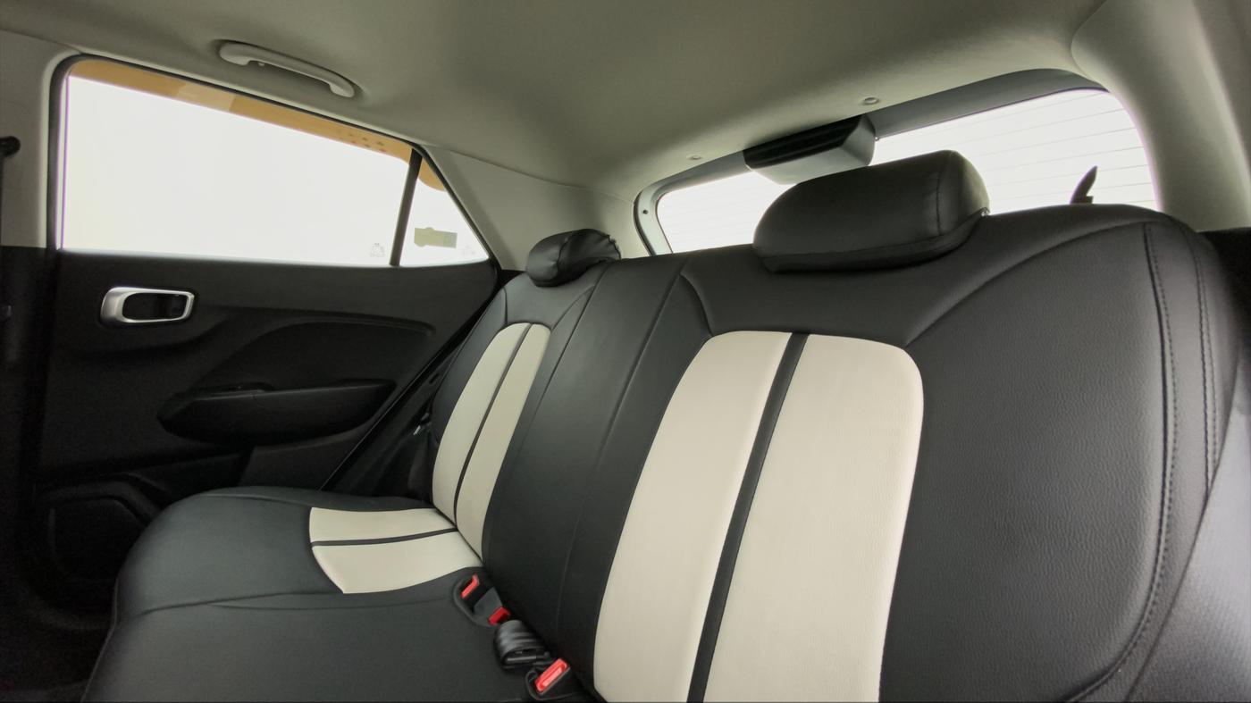 2021 Hyundai VENUE 1.0L Turbo GDI SX MT, Petrol, Manual, 7,135 km, Right Side Rear Door Cabin