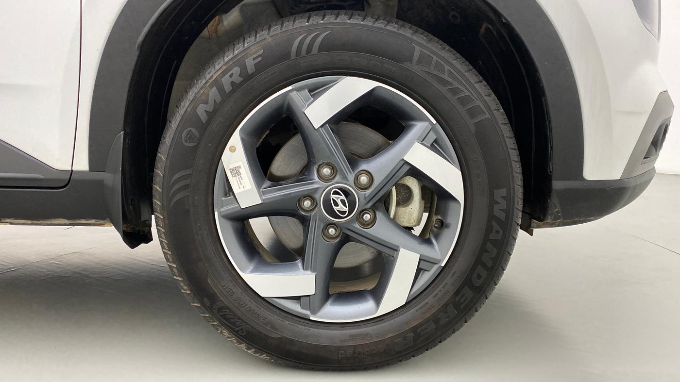 2021 Hyundai VENUE 1.0L Turbo GDI SX MT, Petrol, Manual, 7,135 km, Right Front Wheel