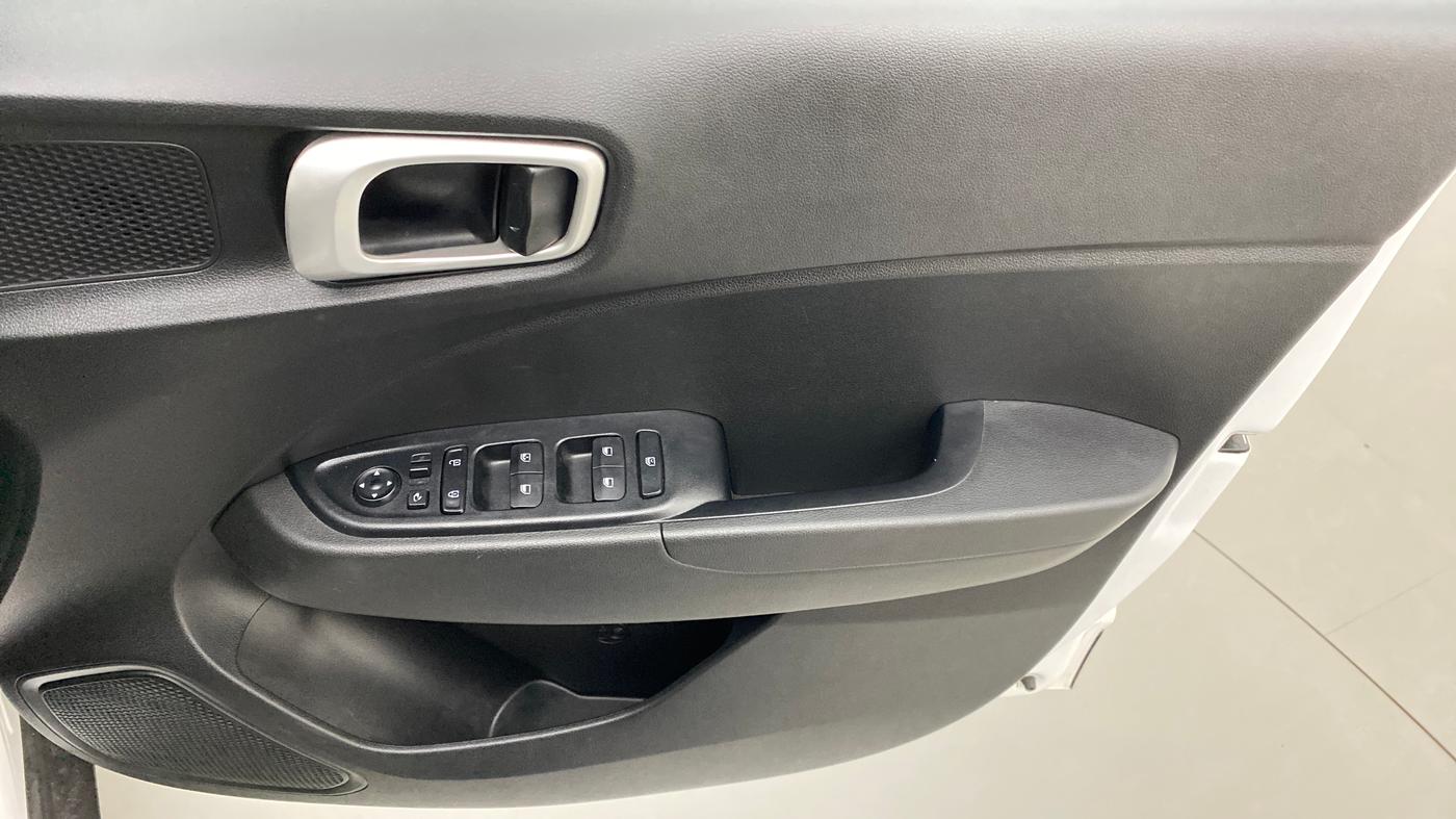 2021 Hyundai VENUE 1.0L Turbo GDI SX MT, Petrol, Manual, 7,135 km, Driver Side Door Panels Control