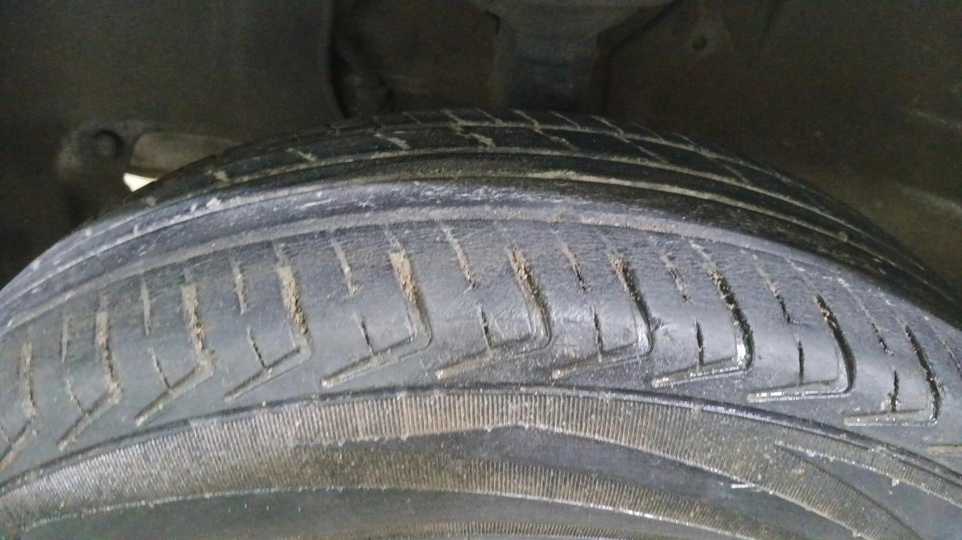 2020 Maruti New Wagon-R LXI 1.0, Petrol, Manual, 27,741 km, Left Front Tyre Tread
