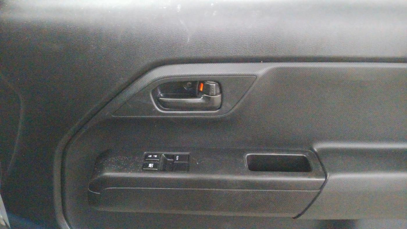 2020 Maruti New Wagon-R LXI 1.0, Petrol, Manual, 27,741 km, Driver Side Door Panels Control