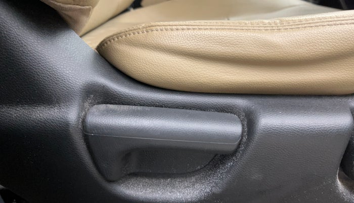 2016 Honda City 1.5L I-VTEC VX CVT, Petrol, Automatic, 94,068 km, Driver Side Adjustment Panel