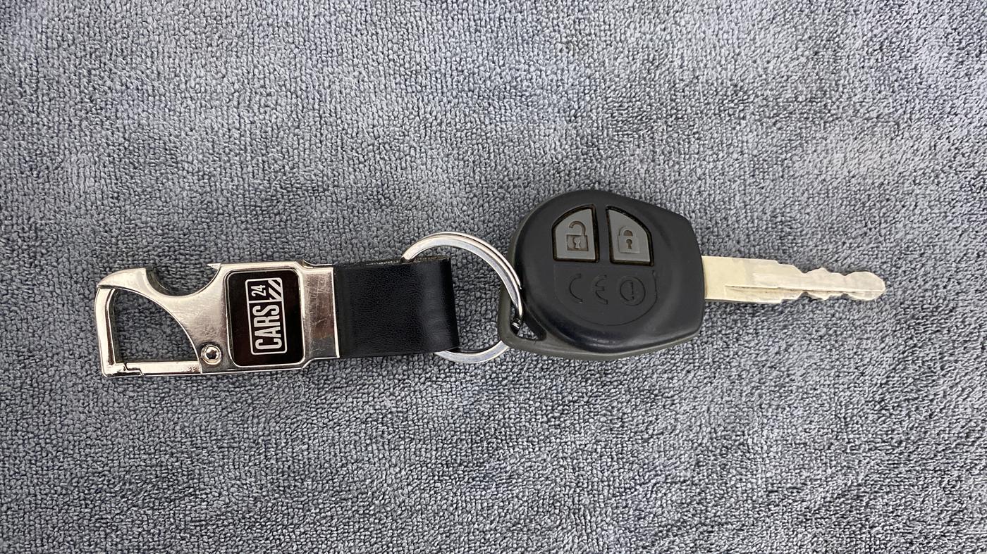 2019 Maruti Dzire VDI, Diesel, Manual, 45,162 km, Key Close Up