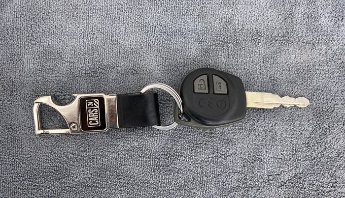 2019 Maruti Dzire VDI, Diesel, Manual, 45,162 km, Key Close Up