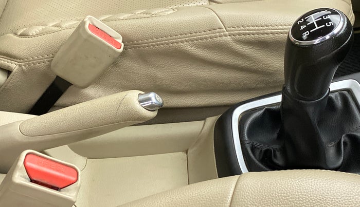 2019 Maruti Dzire VDI, Diesel, Manual, 45,162 km, Gear Lever