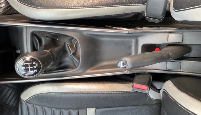 2019 Maruti Baleno ZETA PETROL 1.2, Petrol, Manual, 35,842 km, Gear Lever