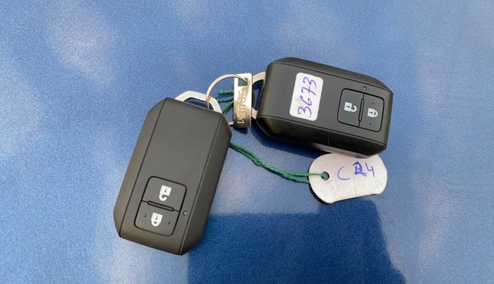 2019 Maruti Baleno ZETA PETROL 1.2, Petrol, Manual, 35,842 km, Key Close Up