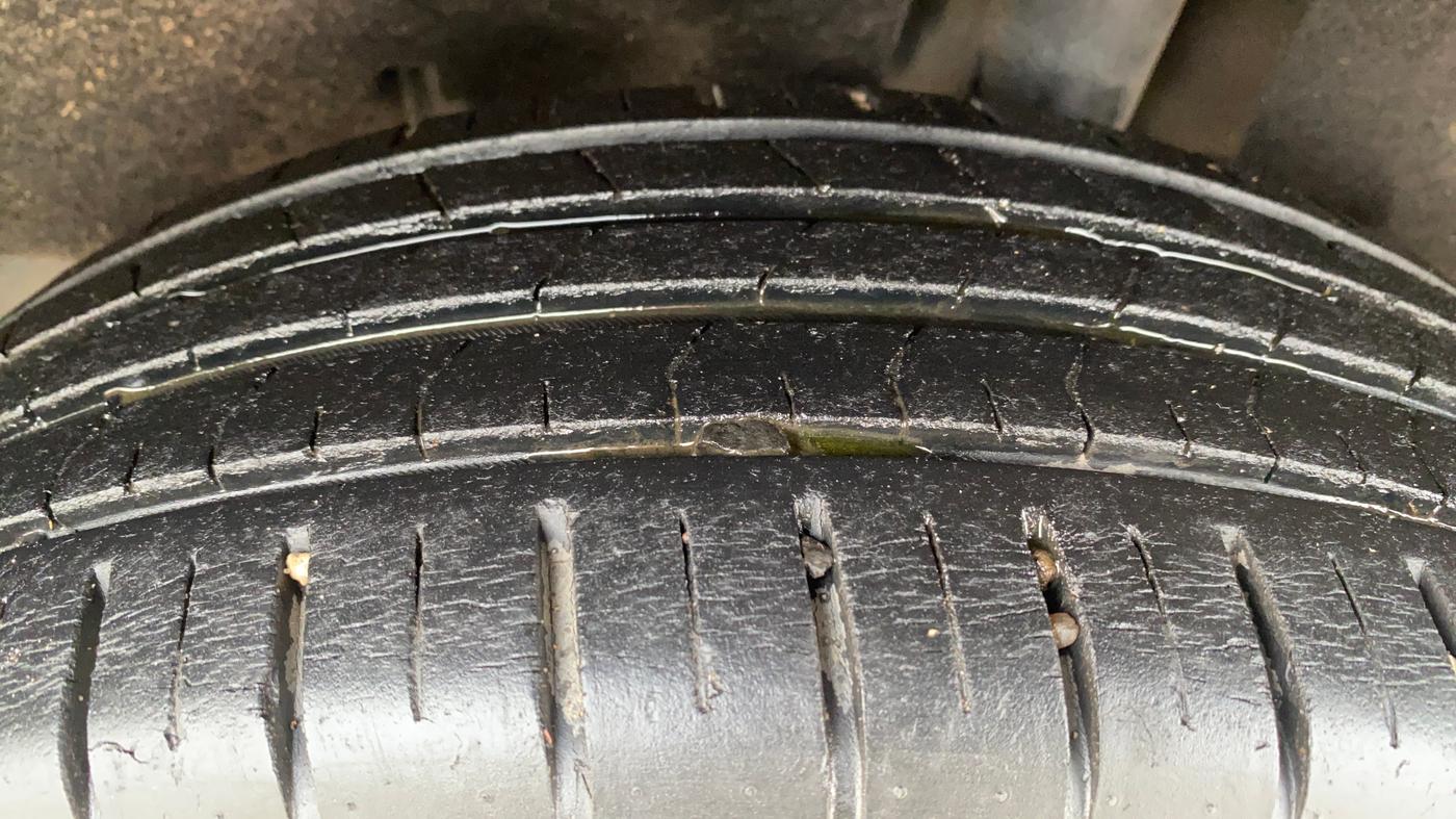 2019 Maruti Baleno ZETA PETROL 1.2, Petrol, Manual, 35,842 km, Left Rear Tyre Tread