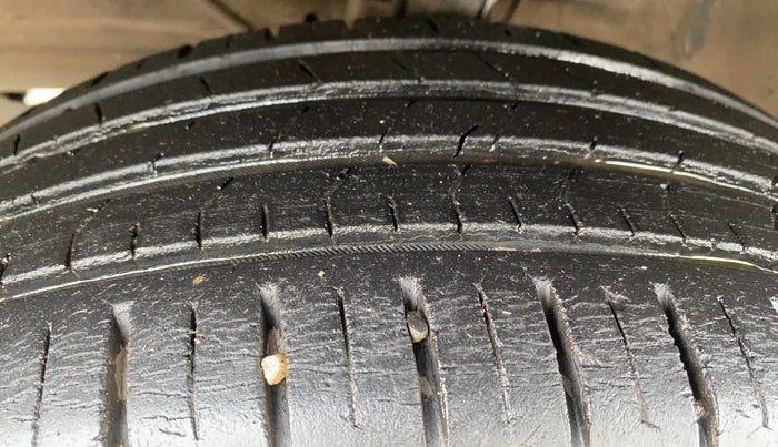 2019 Maruti Baleno ZETA PETROL 1.2, Petrol, Manual, 35,842 km, Left Front Tyre Tread