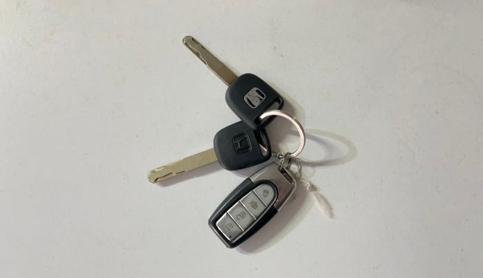 2020 Honda Amaze 1.2L I-VTEC E, Petrol, Manual, 33,750 km, Key Close Up