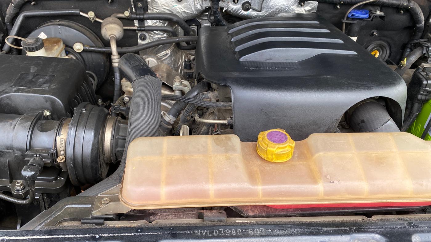 2020 Mahindra Thar LX  P 4WD AT CONVERTIBLE, Petrol, Automatic, 44,139 km, Engine View