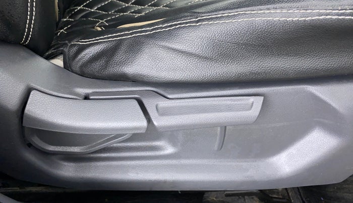 2020 Hyundai GRAND I10 NIOS SPORTZ PETROL, Petrol, Manual, 21,706 km, Driver Side Adjustment Panel