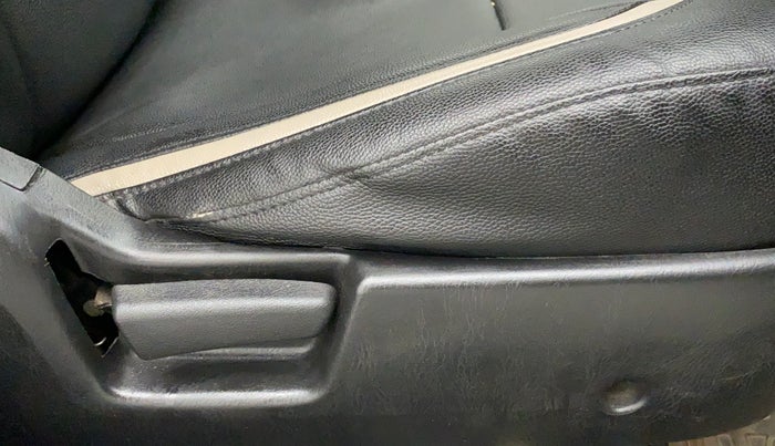 2019 Maruti Alto VXI, Petrol, Manual, 46,881 km, Driver Side Adjustment Panel