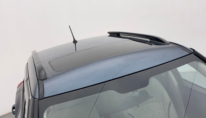 2022 Mahindra XUV300 W6 1.5 DIESEL AMT, Diesel, Automatic, 7,064 km, Roof