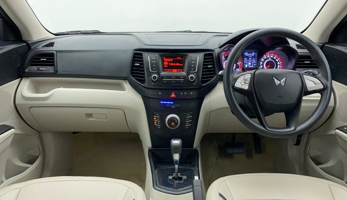 2022 Mahindra XUV300 W6 1.5 DIESEL AMT, Diesel, Automatic, 7,064 km, Dashboard