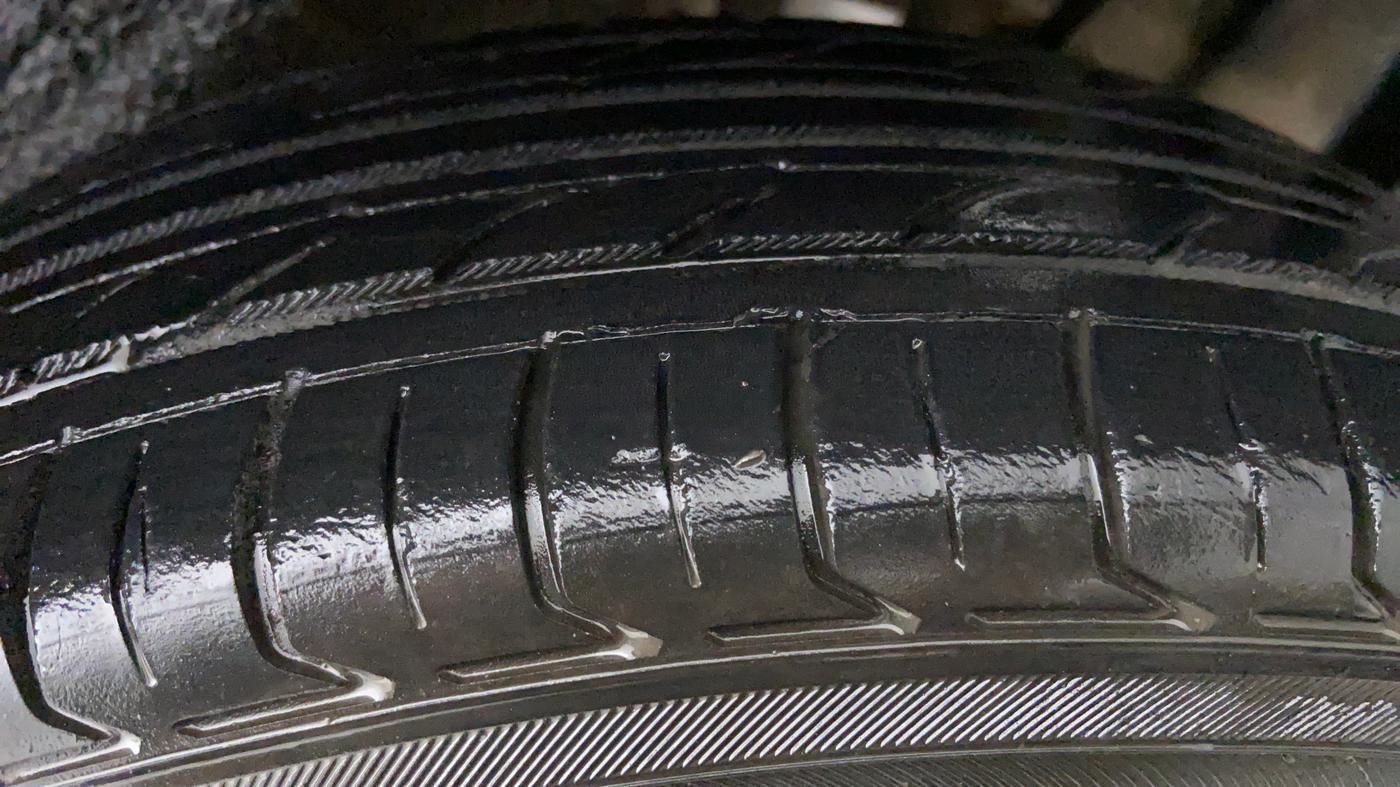 2017 Maruti Wagon R 1.0 VXI+ OPT. AMT, Petrol, Automatic, 70,836 km, Left Rear Tyre Tread