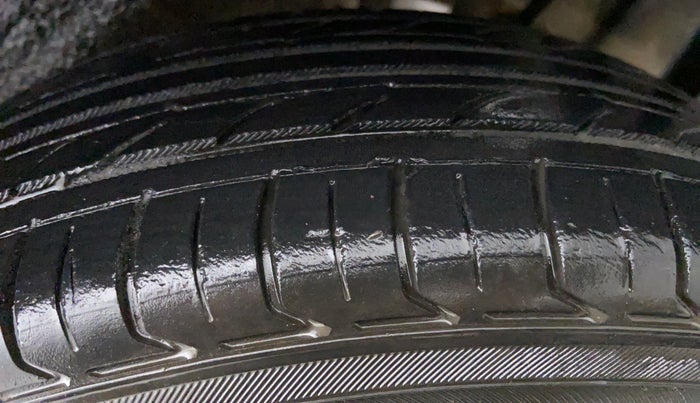 2017 Maruti Wagon R 1.0 VXI+ OPT. AMT, Petrol, Automatic, 70,836 km, Left Rear Tyre Tread