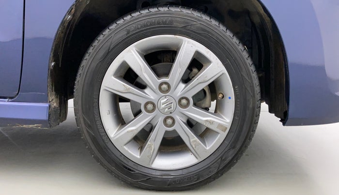 2017 Maruti Wagon R 1.0 VXI+ OPT. AMT, Petrol, Automatic, 70,836 km, Right Front Wheel