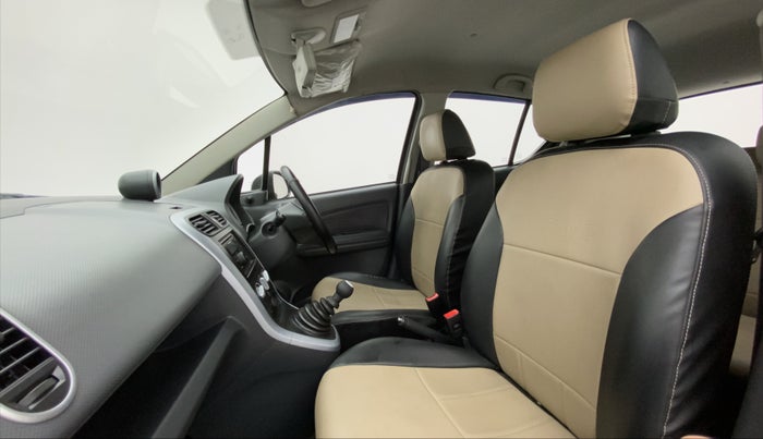 2013 Maruti Ritz VXI, Petrol, Manual, 1,07,239 km, Right Side Front Door Cabin