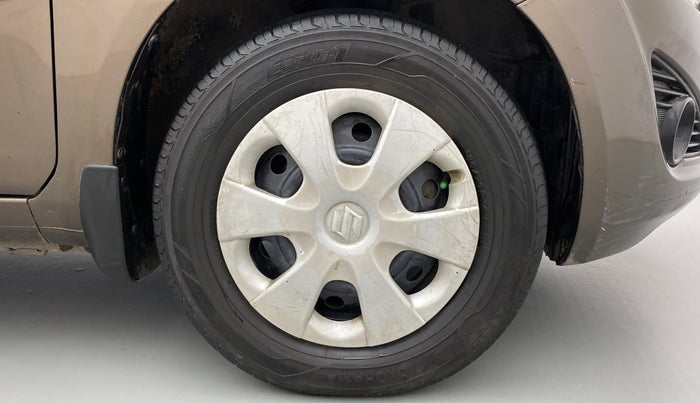 2013 Maruti Ritz VXI, Petrol, Manual, 1,07,239 km, Right Front Wheel