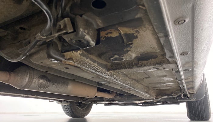 2013 Maruti Ritz VXI, Petrol, Manual, 1,07,239 km, Right Side Underbody
