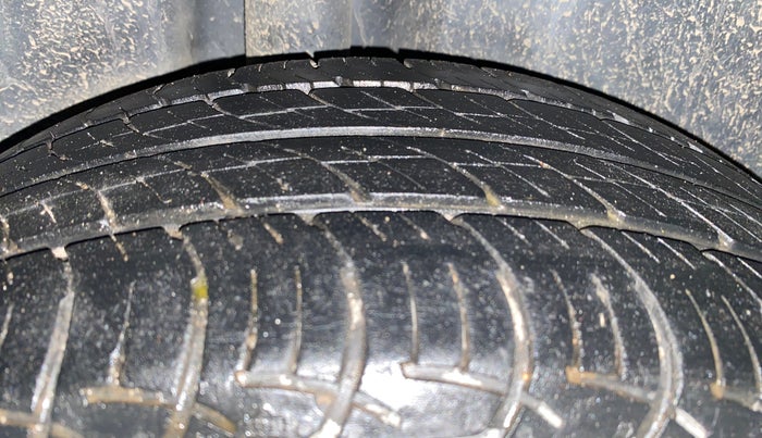 2018 Volkswagen Polo COMFORTLINE 1.0L MPI, Petrol, Manual, 43,583 km, Right Rear Tyre Tread