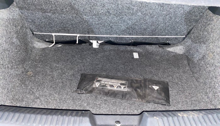 2018 Volkswagen Polo COMFORTLINE 1.0L MPI, Petrol, Manual, 43,583 km, Boot Inside